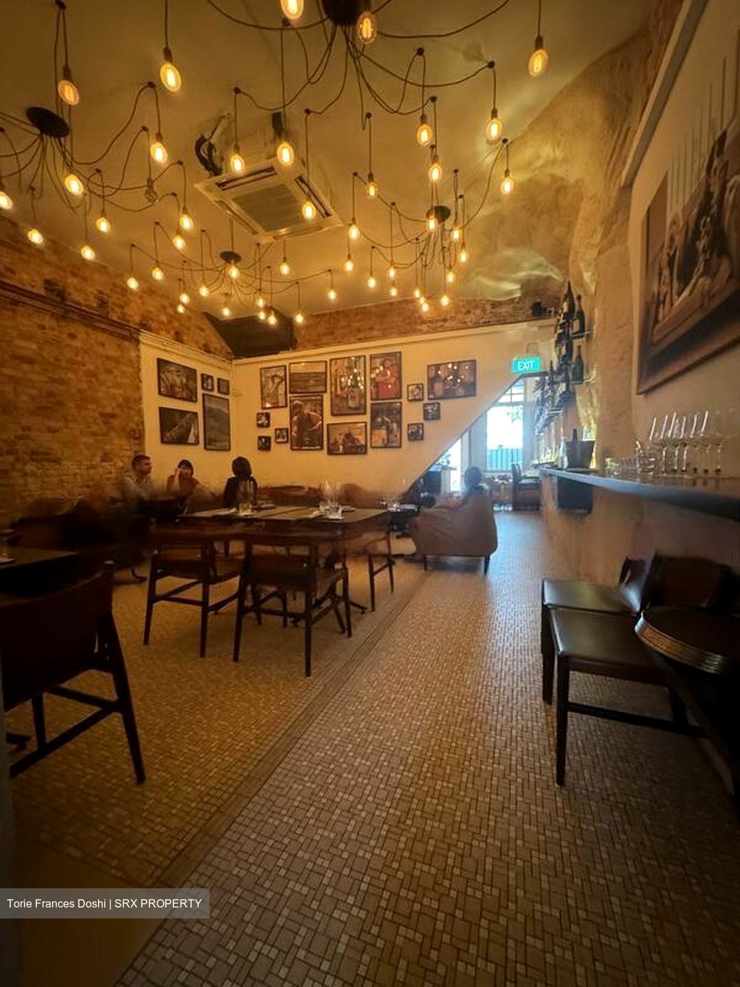 Chinatown Complex (D1), Retail #454658111